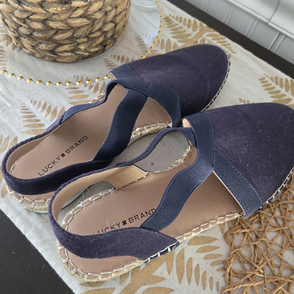 Lucky Brand Navy Flats - Picture 4 of 5